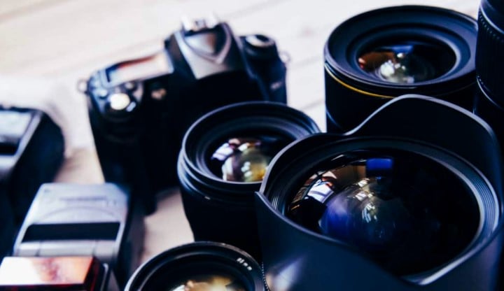 DSLR Lens on a Mirrorless Camera